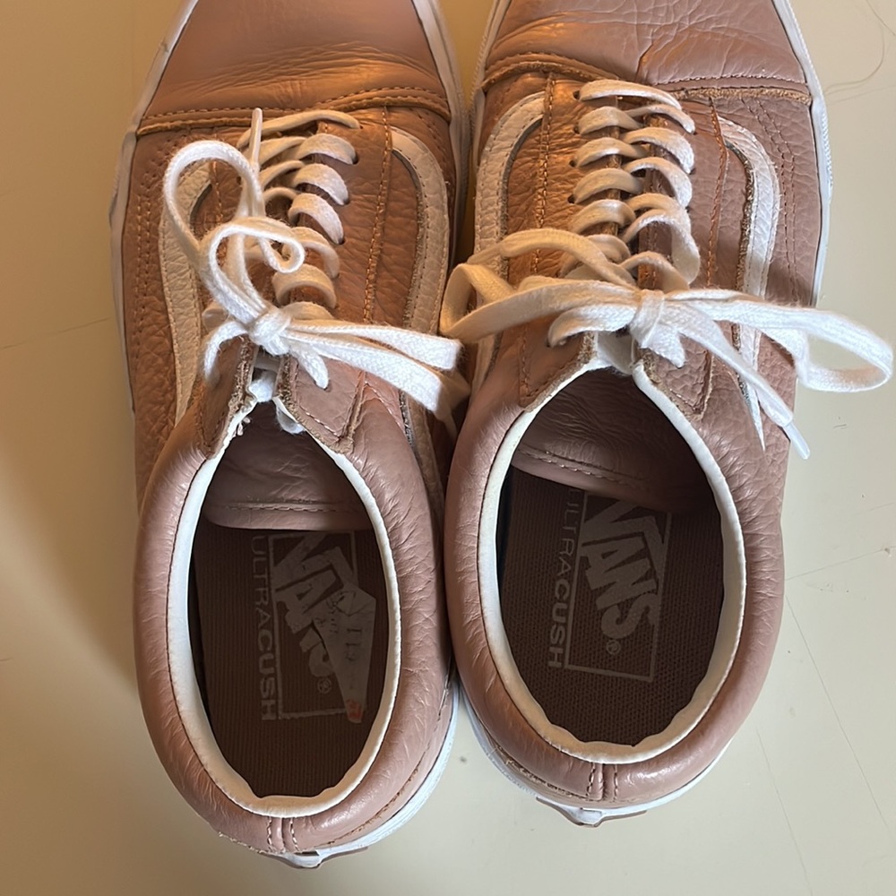 Pink suede vans 8.5 - Picture 2 of 3